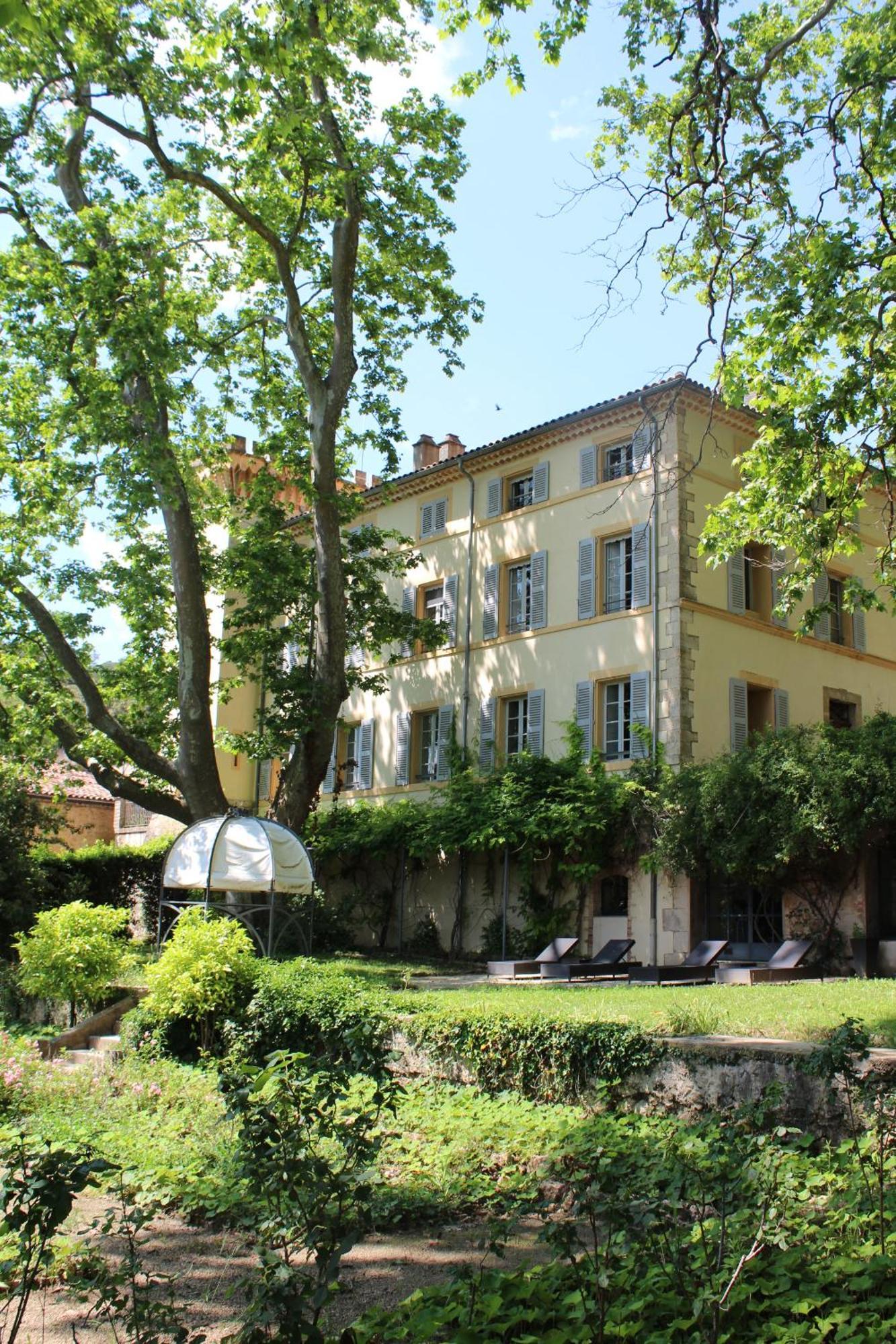 Chateau Mentone Masseboeuf Exterior foto
